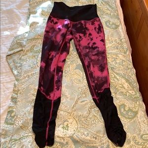 Lululemon Hot Pink and Black Pant - Size 6